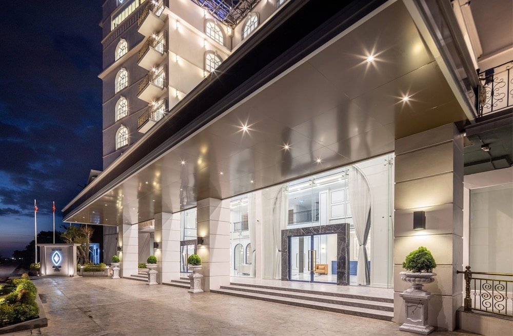 Eastin Hotel Vientiane 2/50