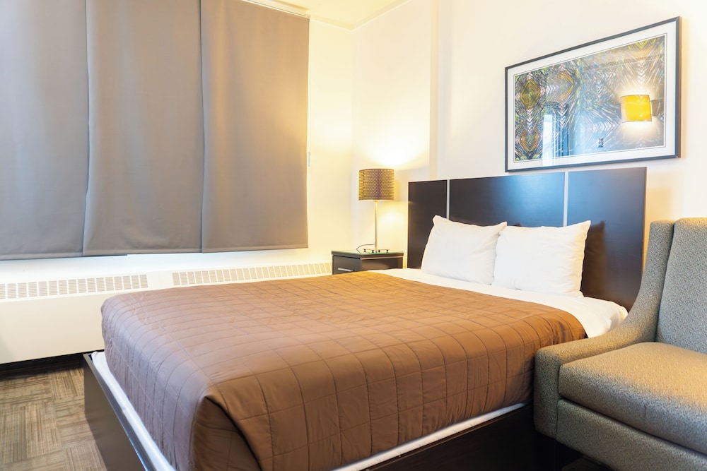 Hotel Alma 8/47