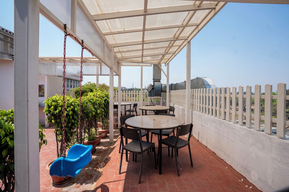 Aishwarya Suites 54/68