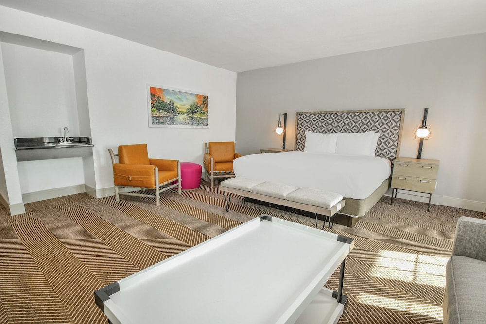 Doubletree By Hilton Austin 23/60
