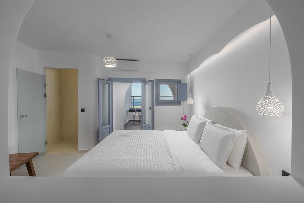 Premium, Suite, King Bed, Sea View, Sofa, Hot Tub