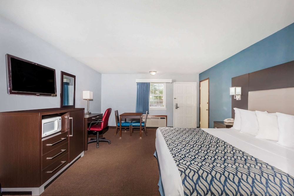 Days Inn By Wyndham Austin/University/Downtown 13/32