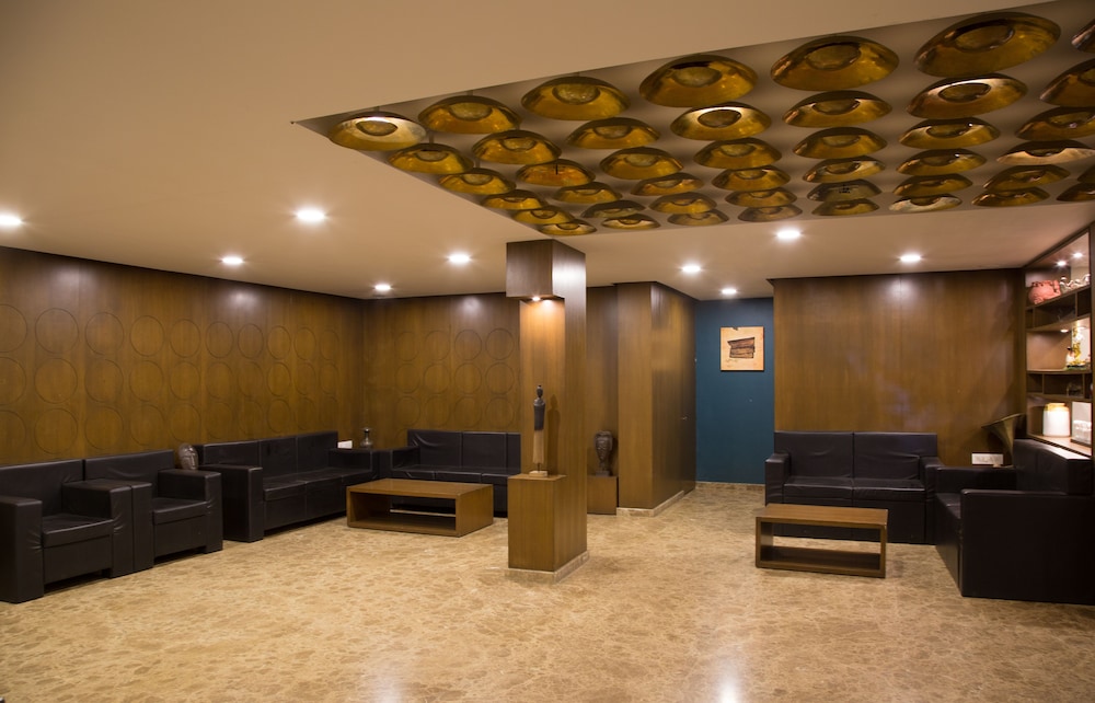 Hotel Mount Regency 5/67