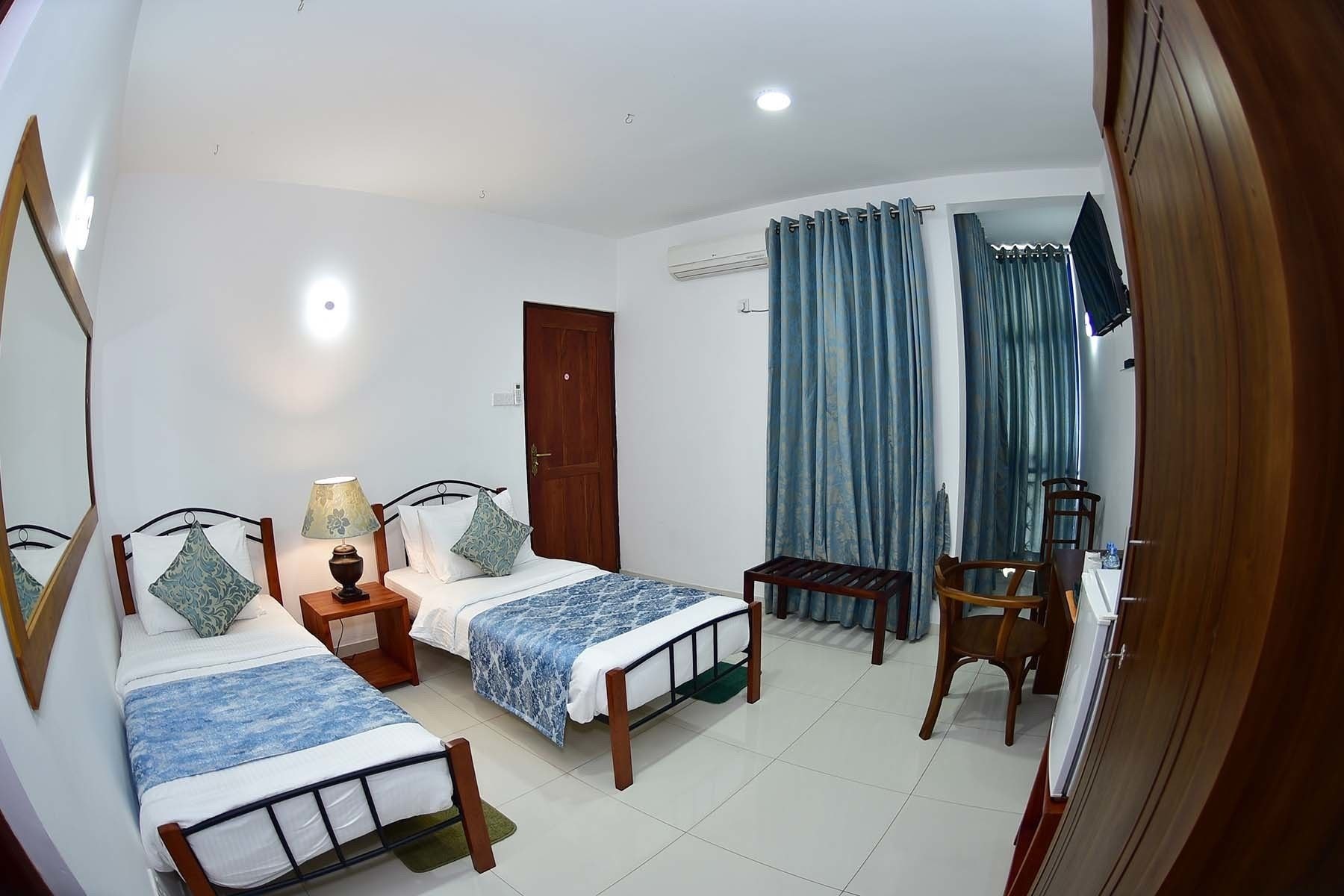 DELUXE, TWIN BEDS, POOL SIDE, PRIVATE BATHROOM