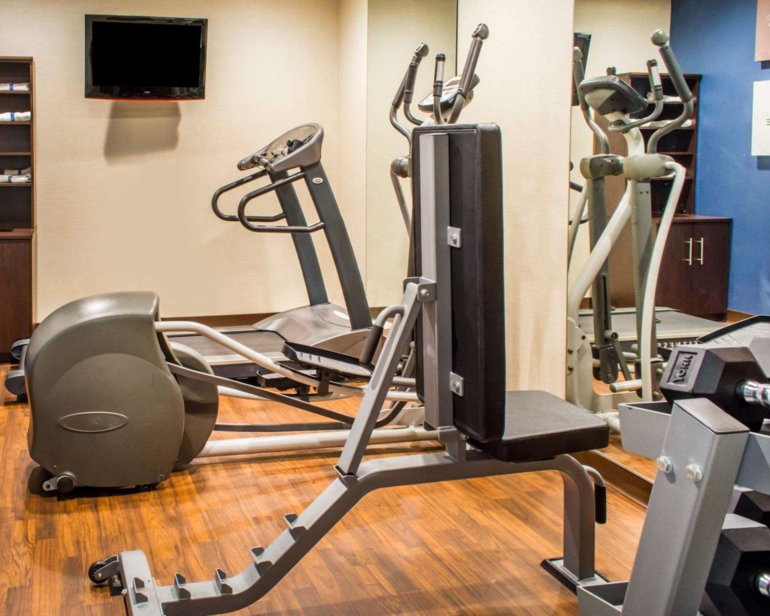 Quality Suites Waldorf MD 7/13