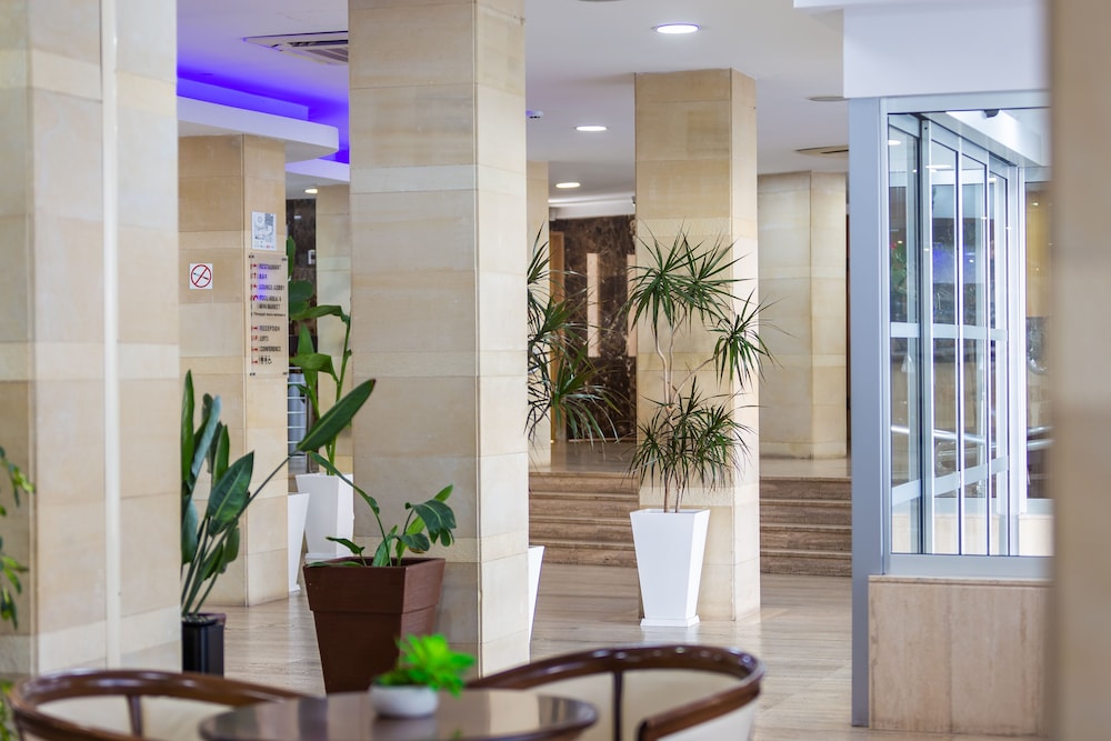 Tetyk Hotel Apts 8/44