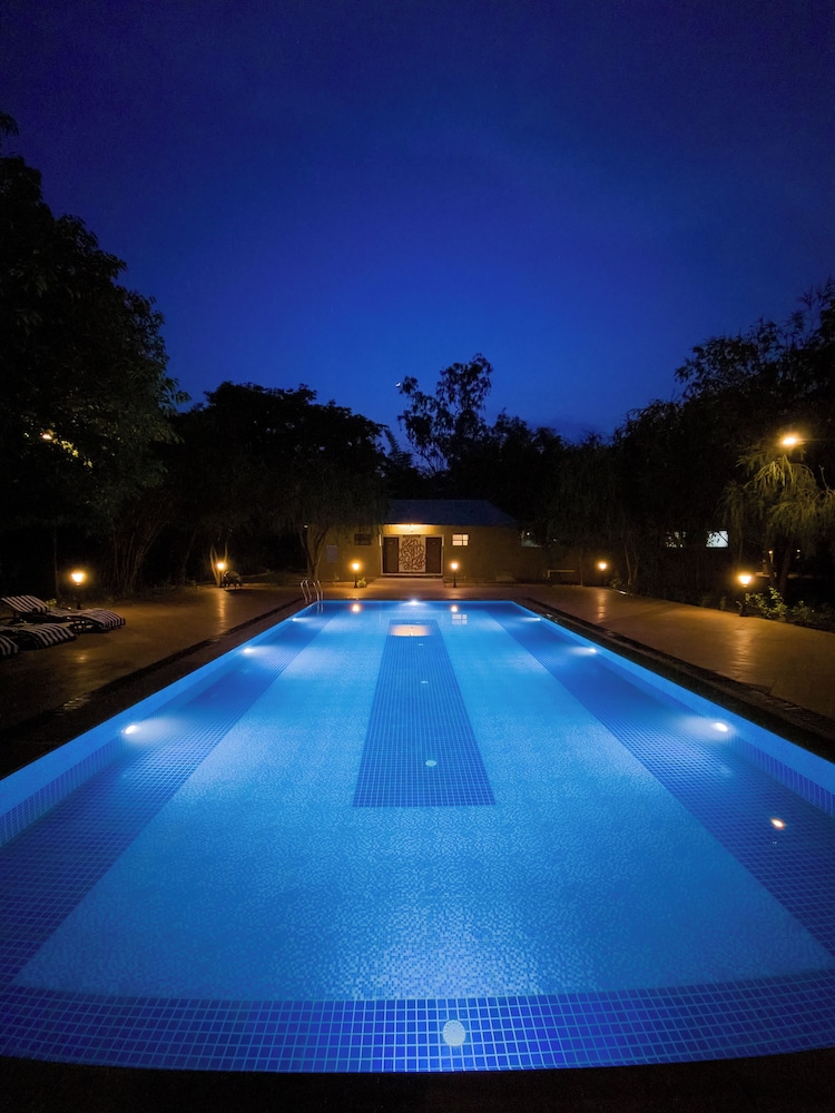 Tathastu Bandhavgarh 39/65