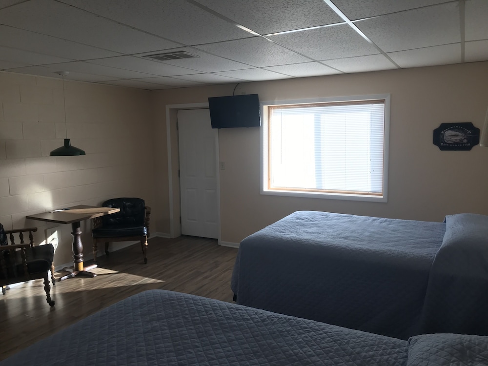 Riverview Inn 12/25