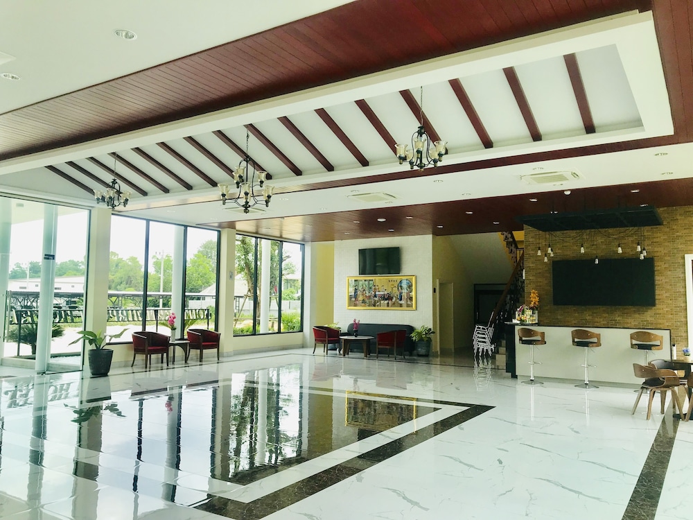 Southern Airport Hotel 9/50