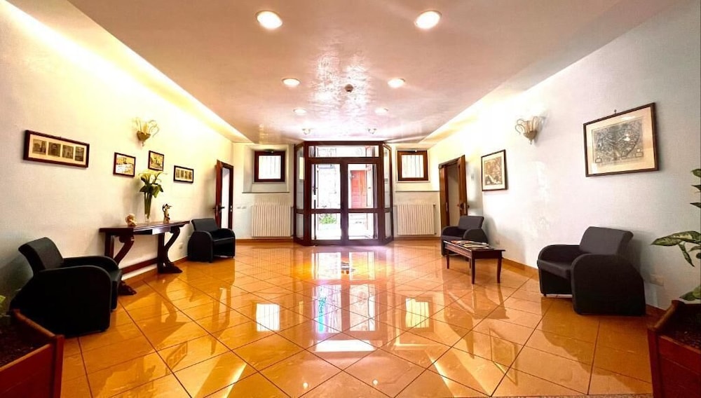 Nazareth Residence 25/40