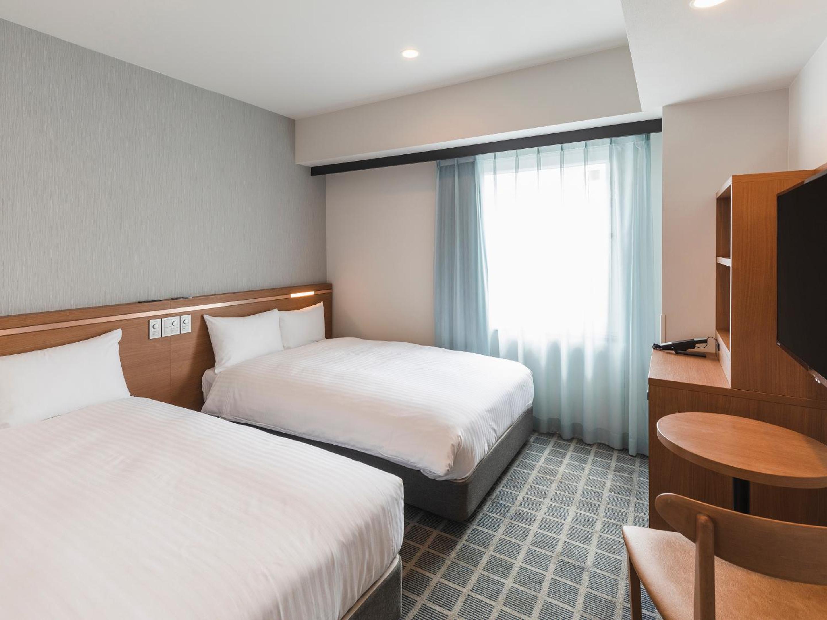 غرفة قياسية بسريرين منفصلين، Sotetsu Fresa Inn Kobe-Sannomiya 2/6