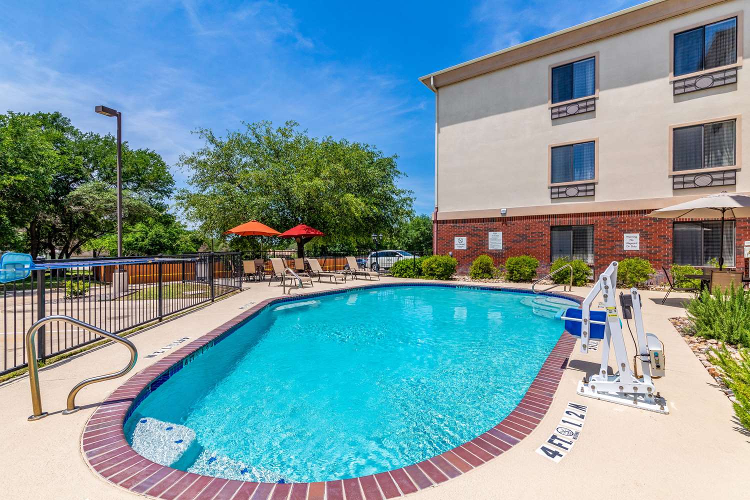 Quality Inn & Suites Lampasas 50/51