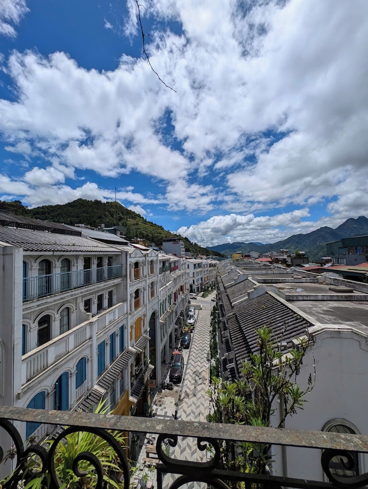 Sapa Centre Hotel 56/57