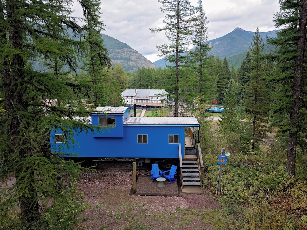 Loge Glacier National Park 48/50