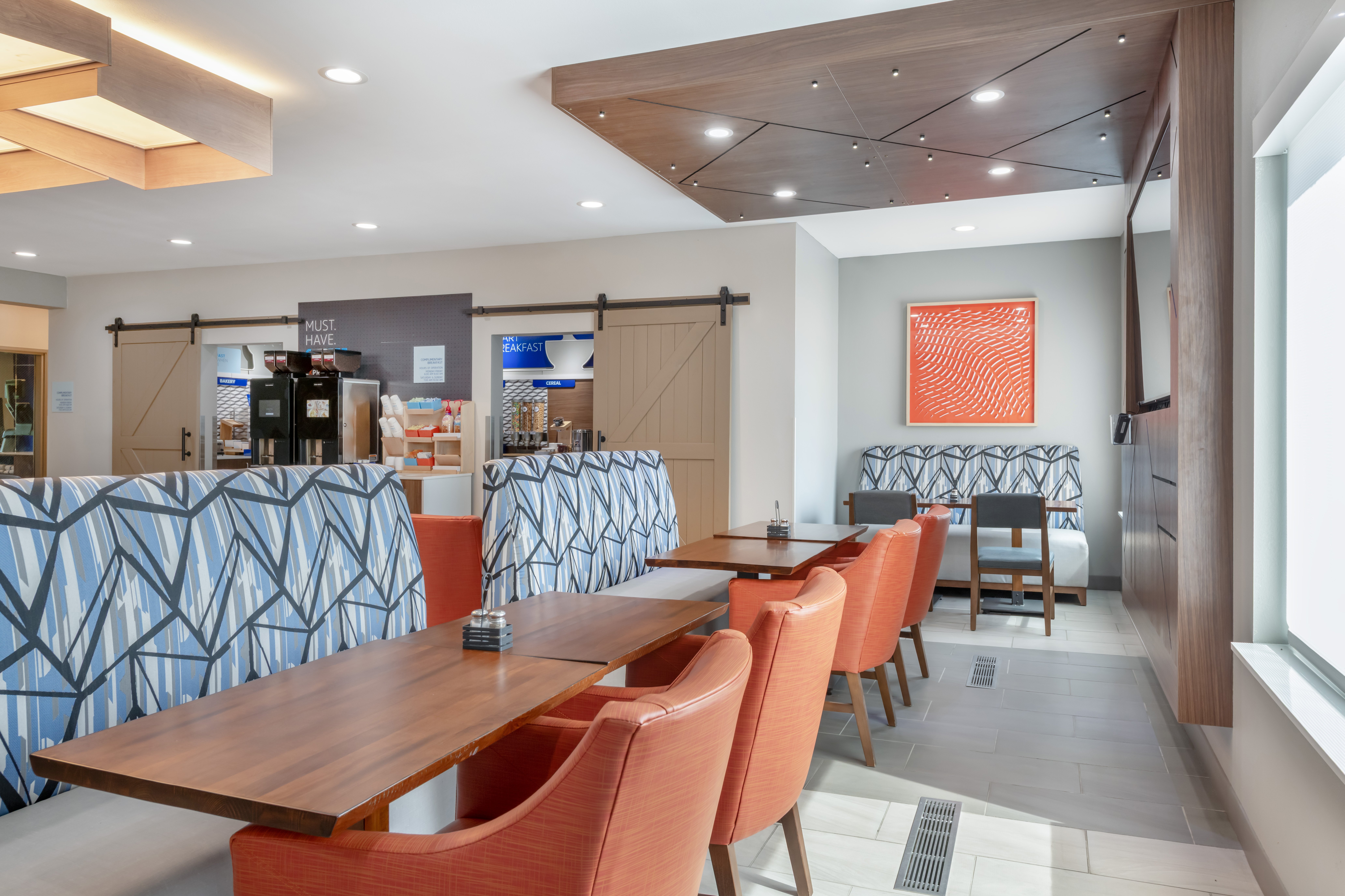 Holiday Inn Express Hotel & Suites Northwood 55/71
