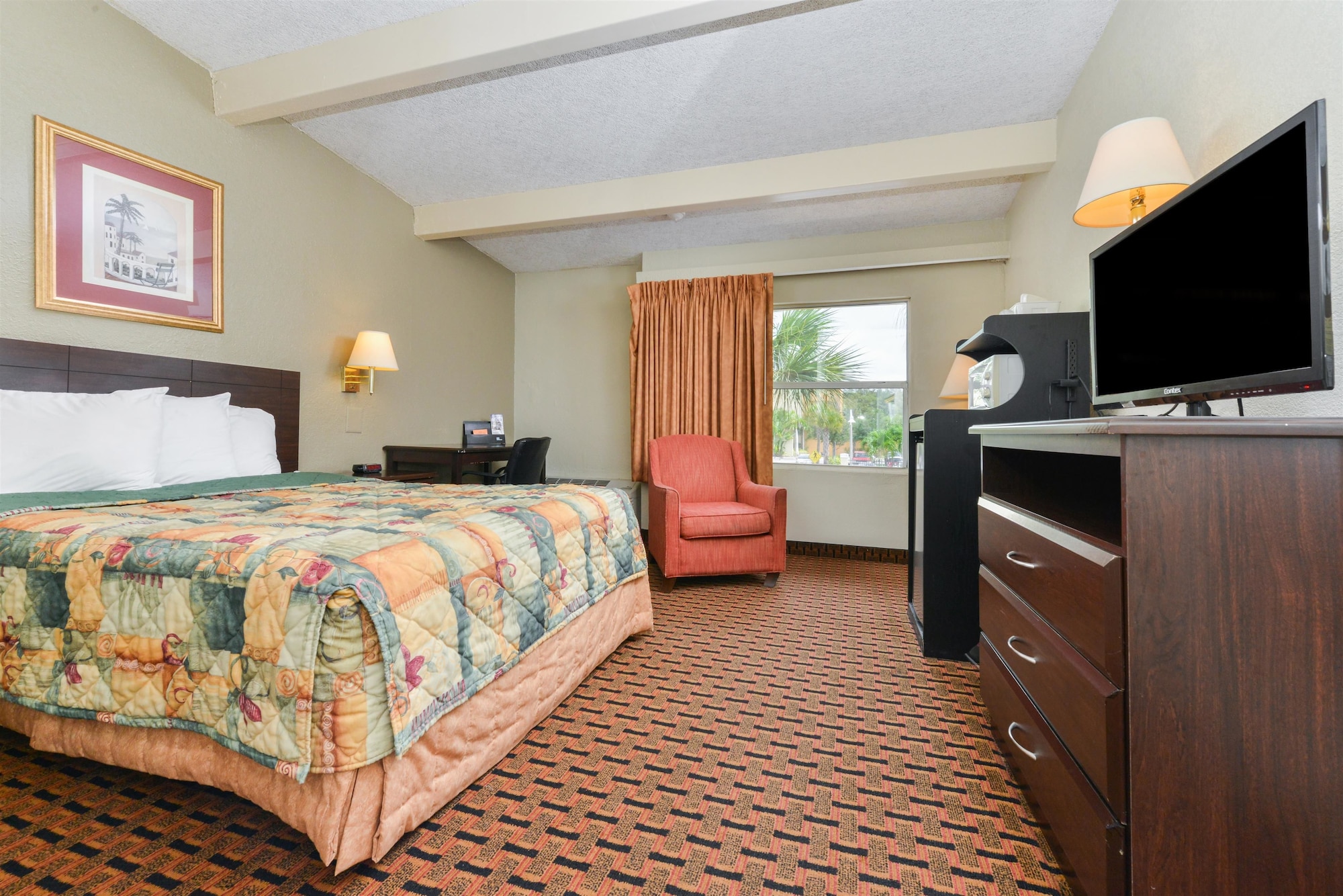 ROOM, DOUBLE BED