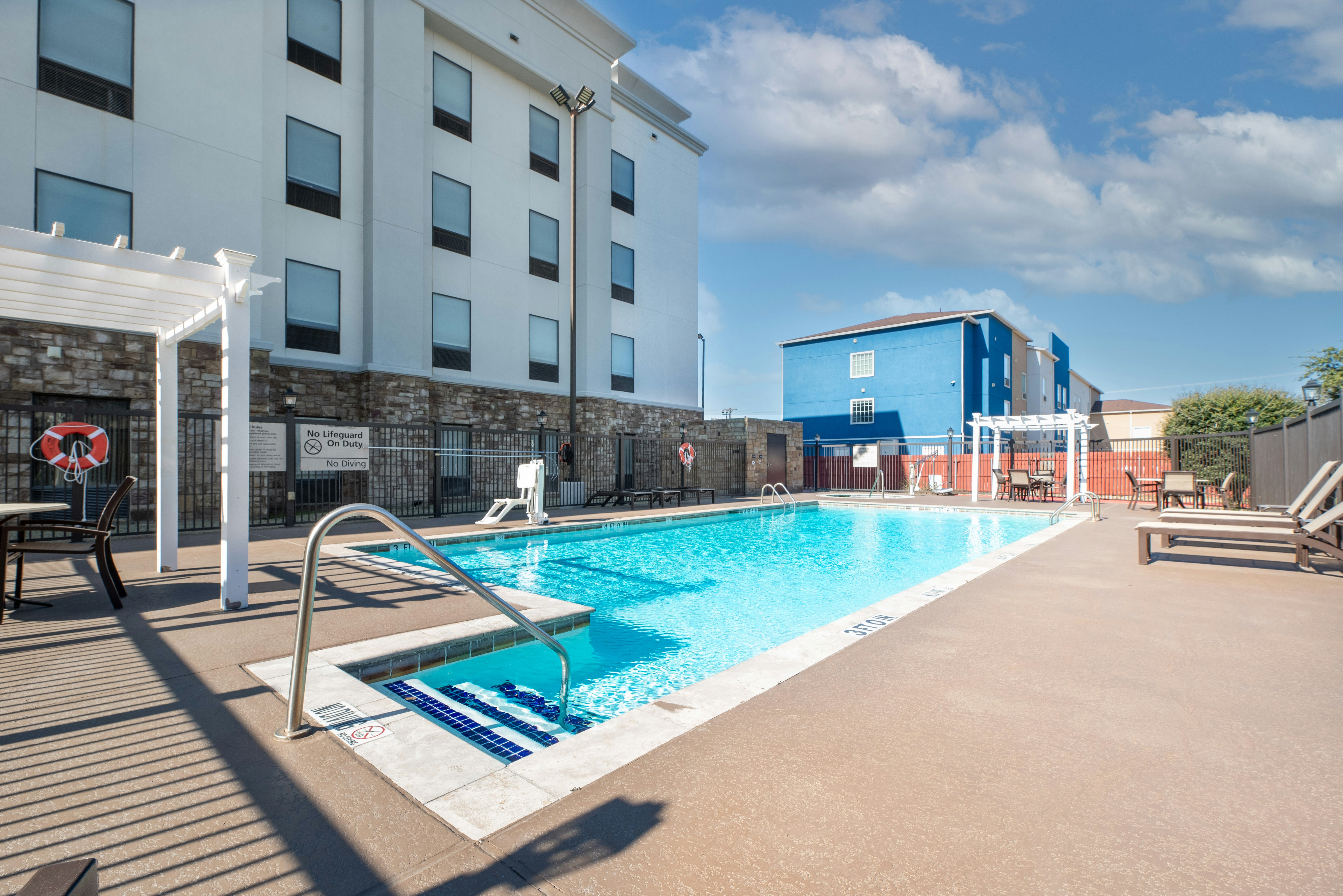 Hampton Inn & Suites New Braunfels 7/66