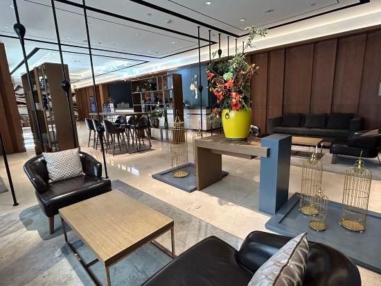 Yitel Premium Beijing Wangjing 798 25/33