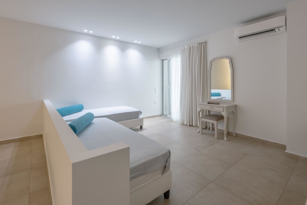Dore Hotel 19/50