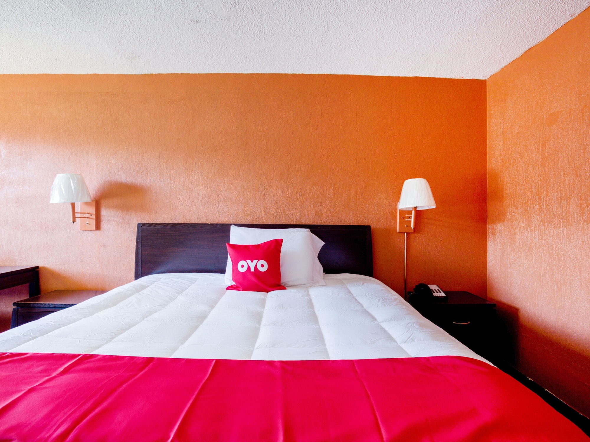ROOM, KING BED, SMOKING