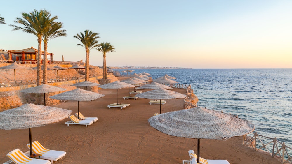 Invidia Coral Beach Tiran 136/137