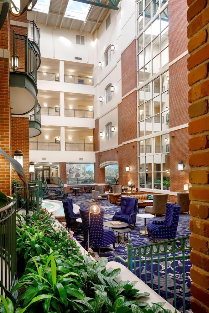 Hotel At Old Town 33/56