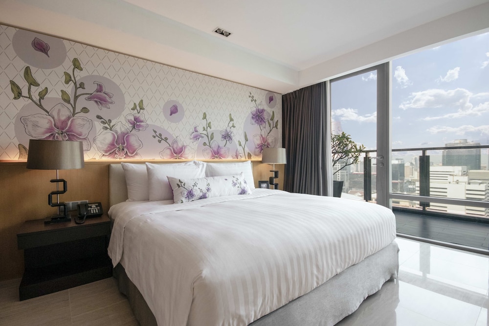 Sivatel Bangkok 17/50