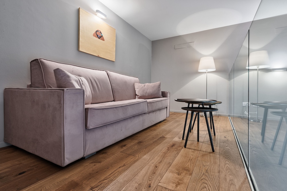 Palazzo Del Carretto Art Apartments 38/72