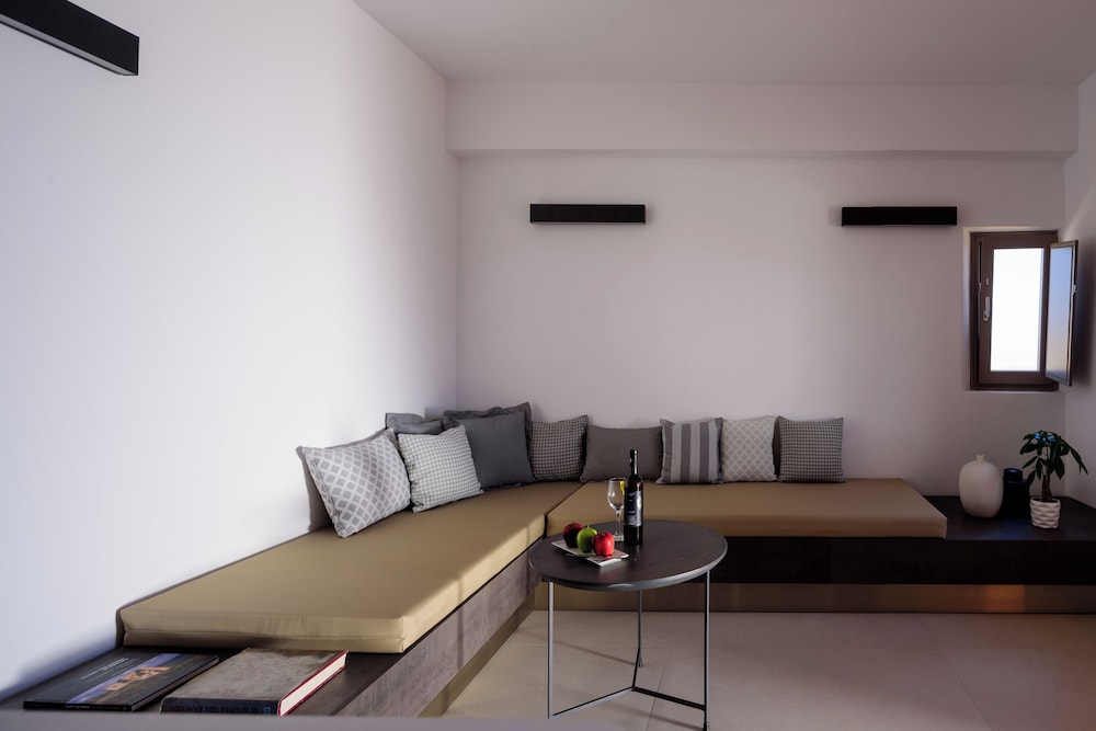 Kalestesia Suites 94/120