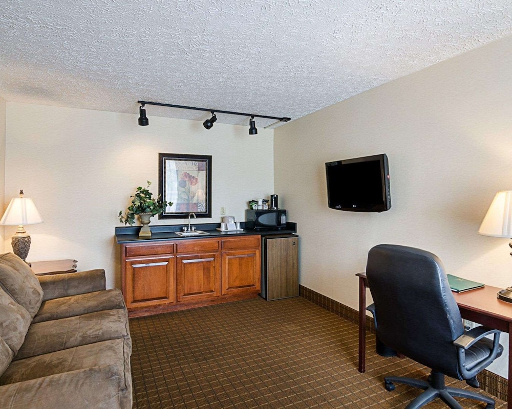 Quality Inn Lewisburg 14/49