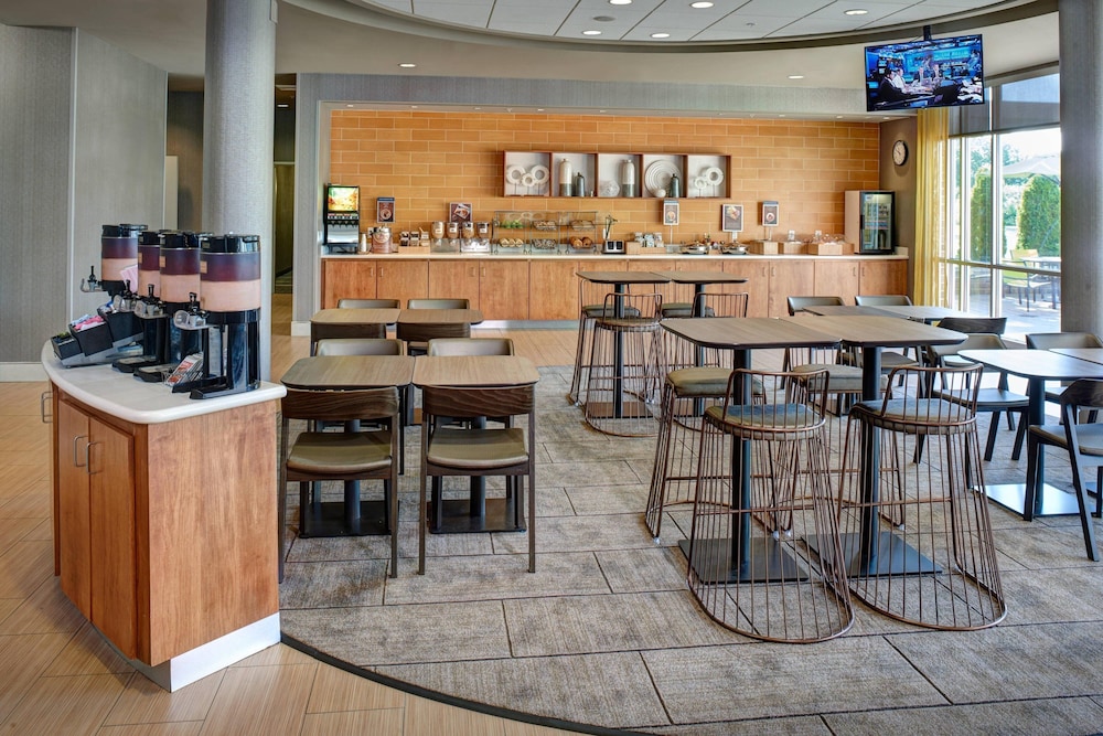 Springhill Suites By Marriott Saginaw 24/34
