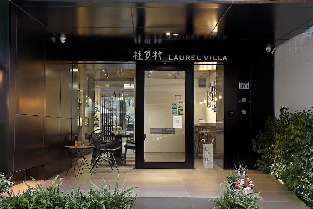 Laurel Villa 1/48