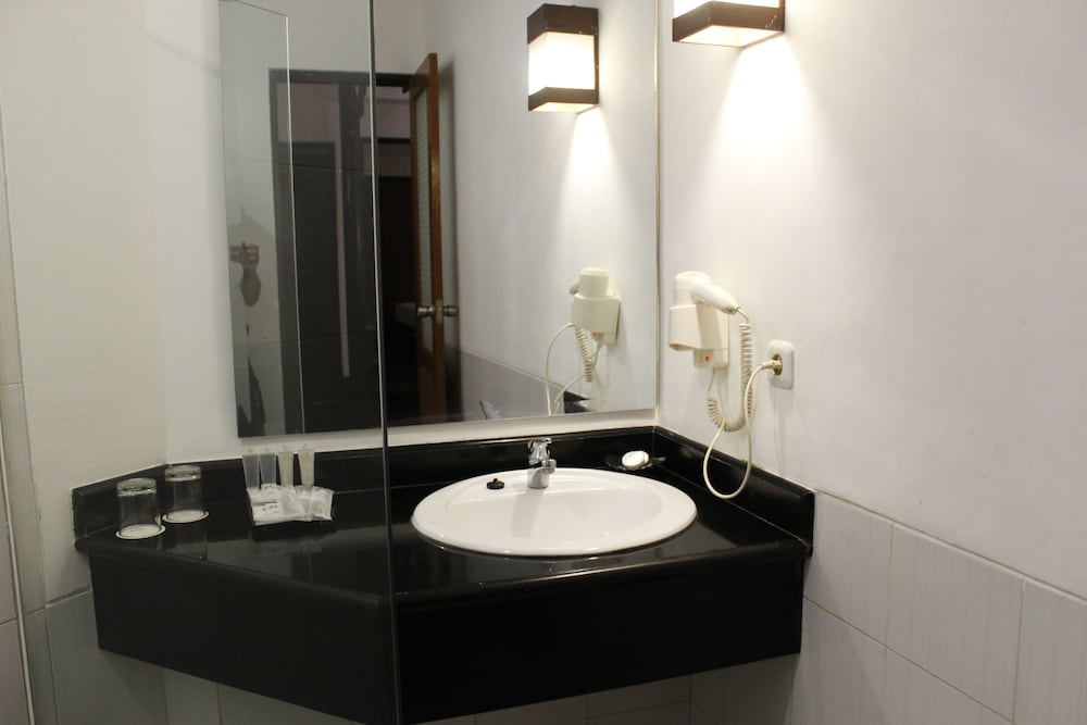 El Hotel Kartika Wijaya Batu 26/57
