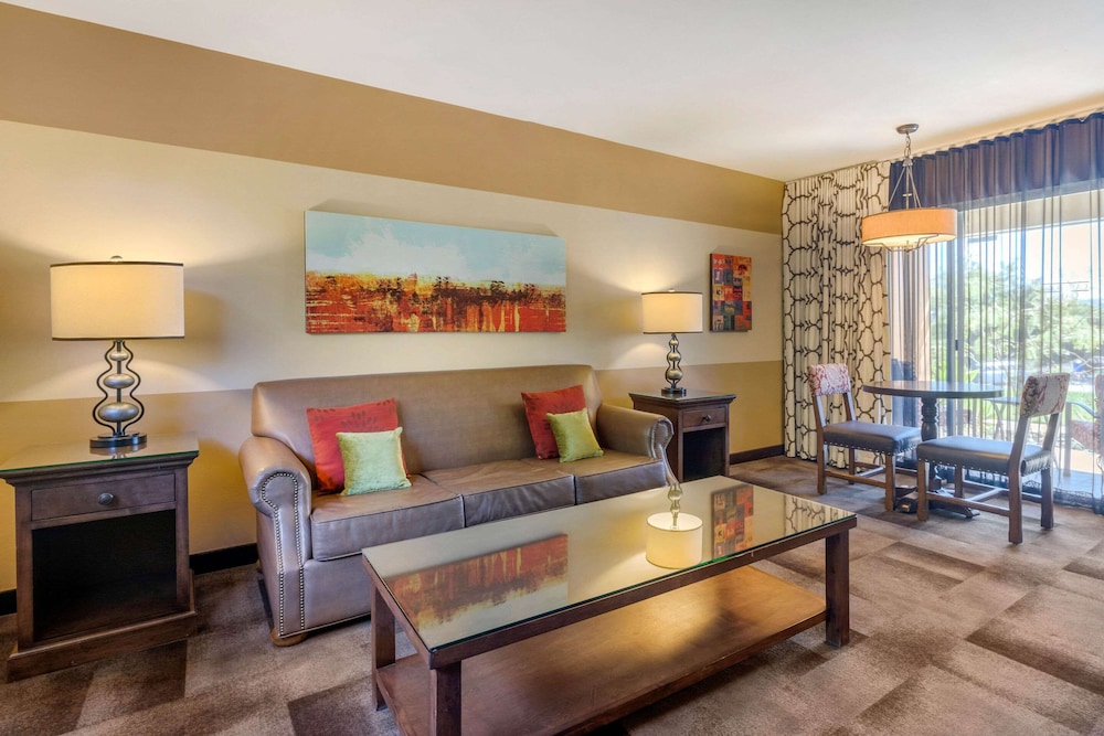 Carlton Oaks Lodge, Ascend Hotel Collection 42/71