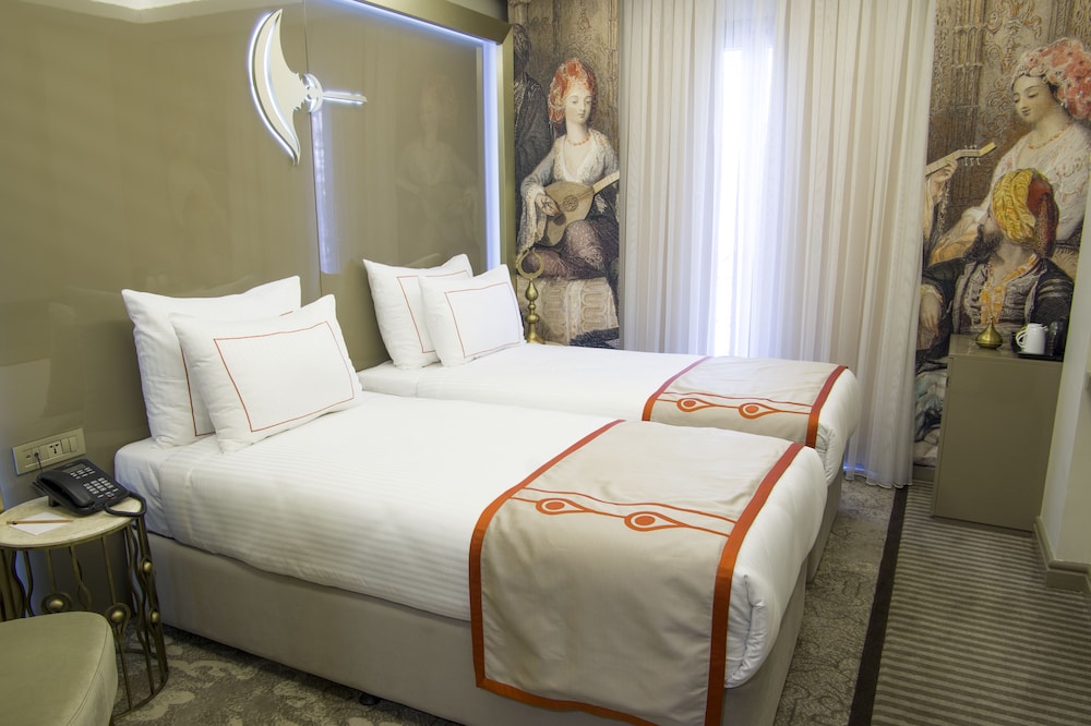 PEYK HOTEL 26/71