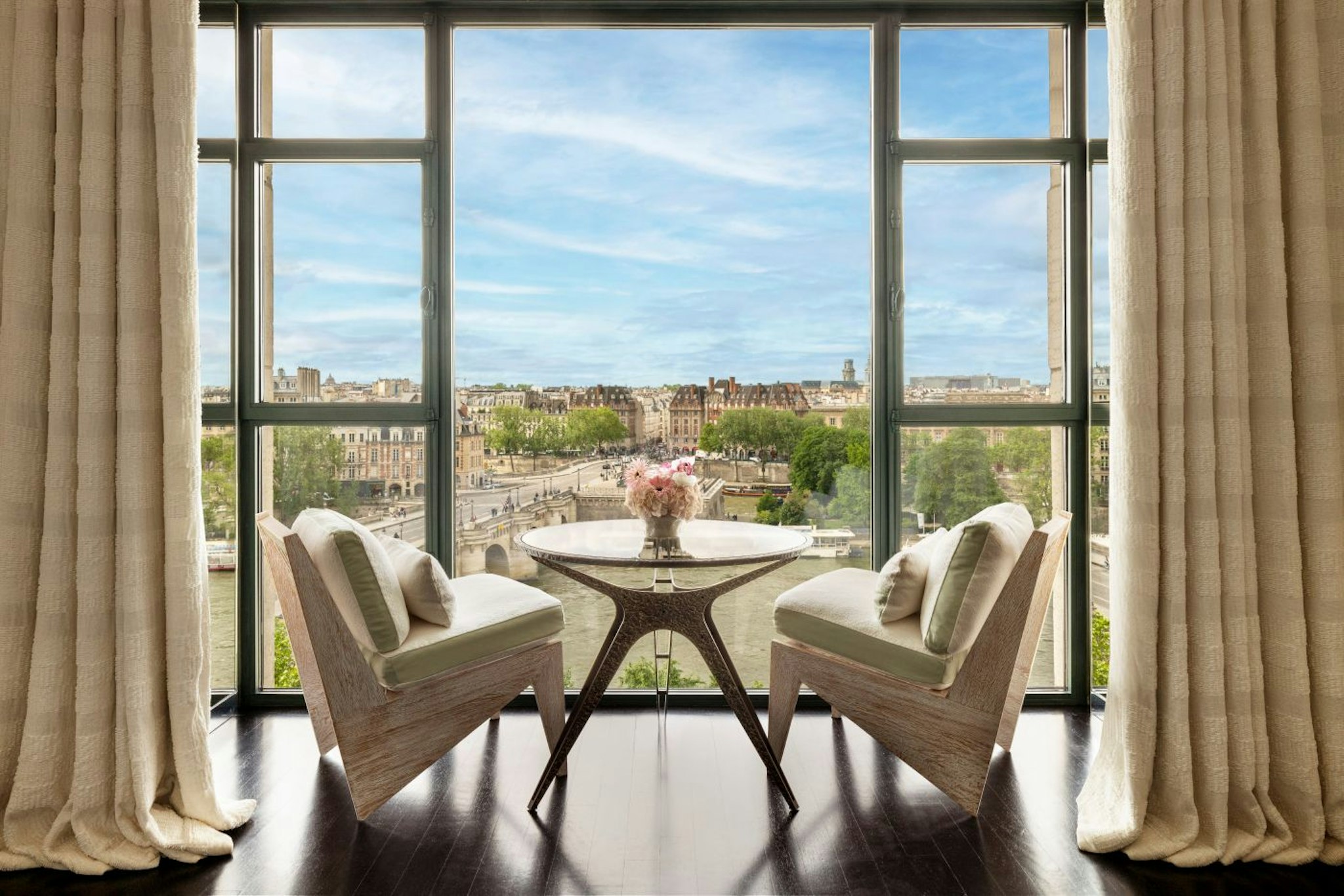 Cheval Blanc Paris 21/24