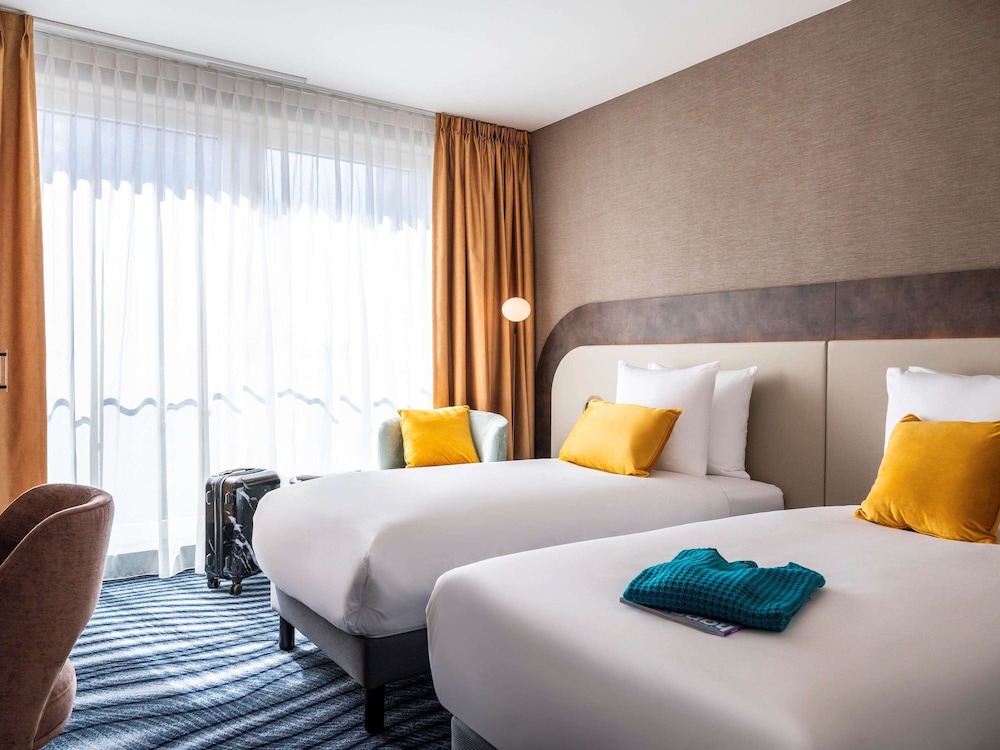 STANDARD, TWIN BEDS