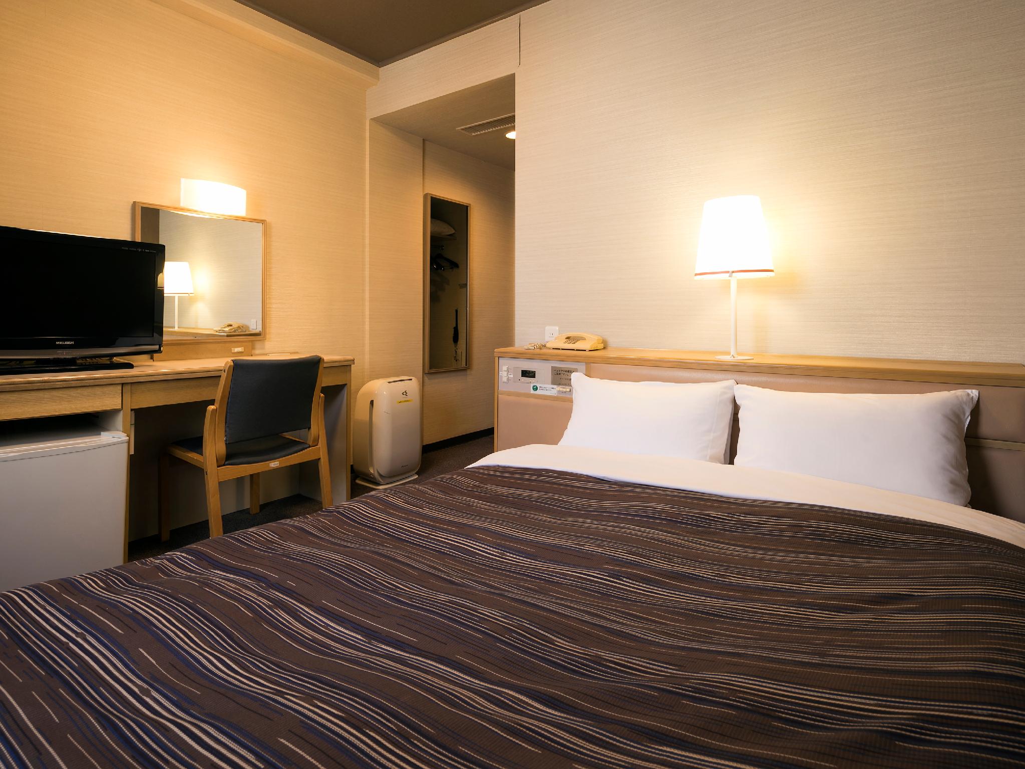 Semi Room, Semi Double Bed, Small, Smoking