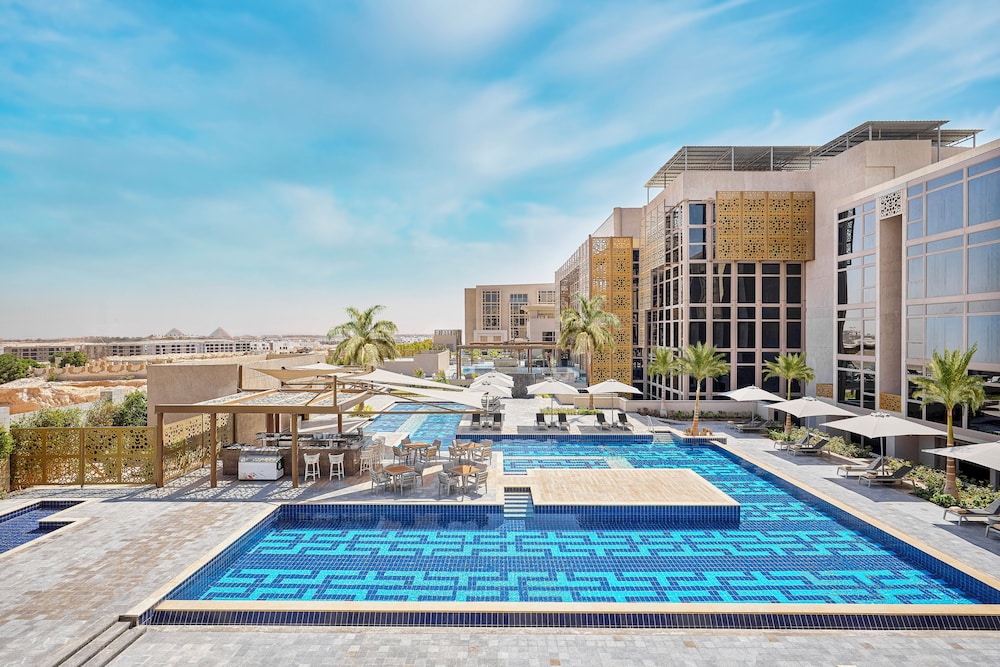 Hyatt Regency Cairo West 46/50