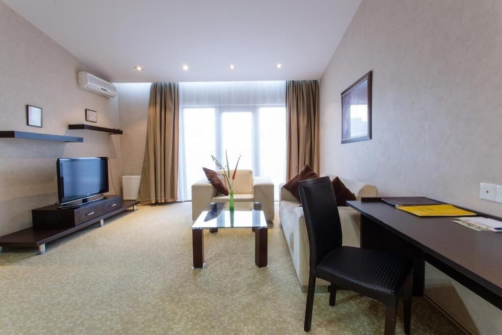Austin Hotel Baku 55/71