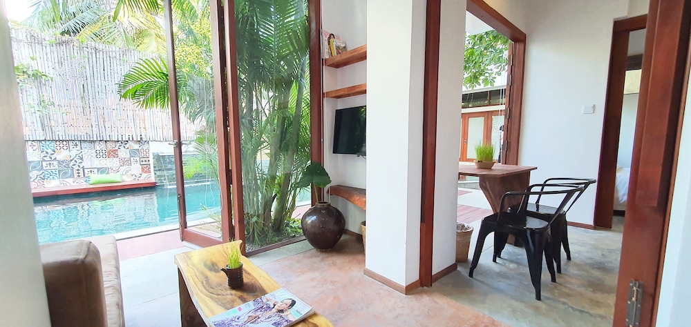 Sarina Boutique Hotel 37/50