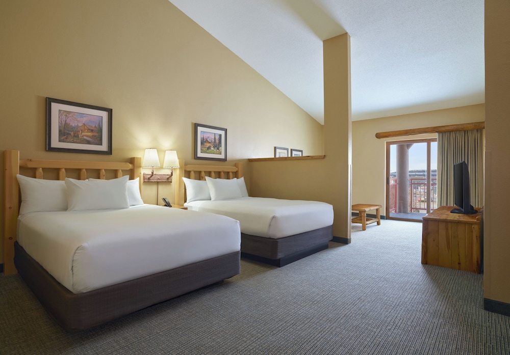Majestic, Suite