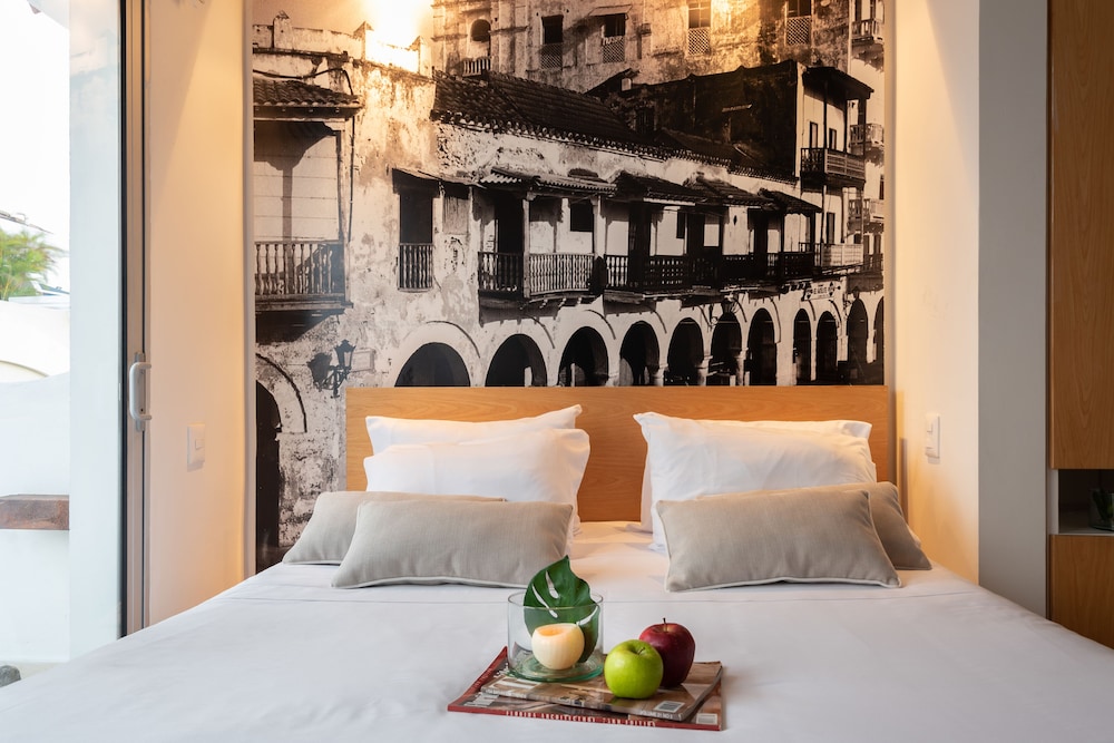 PREMIUM, KING BED