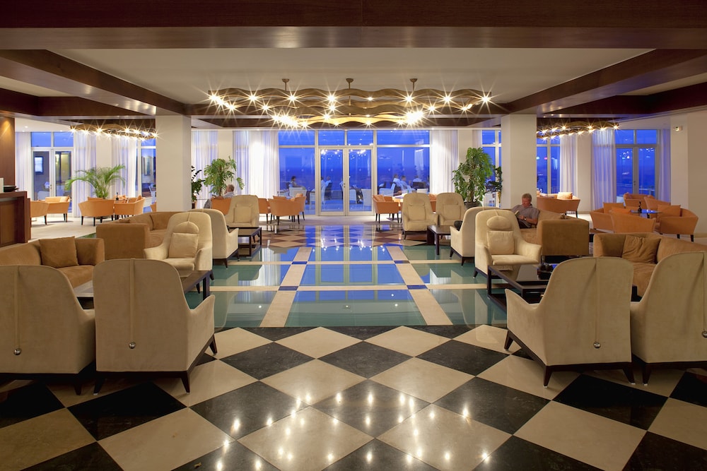 Apostolata Island Resort and Spa 57/71