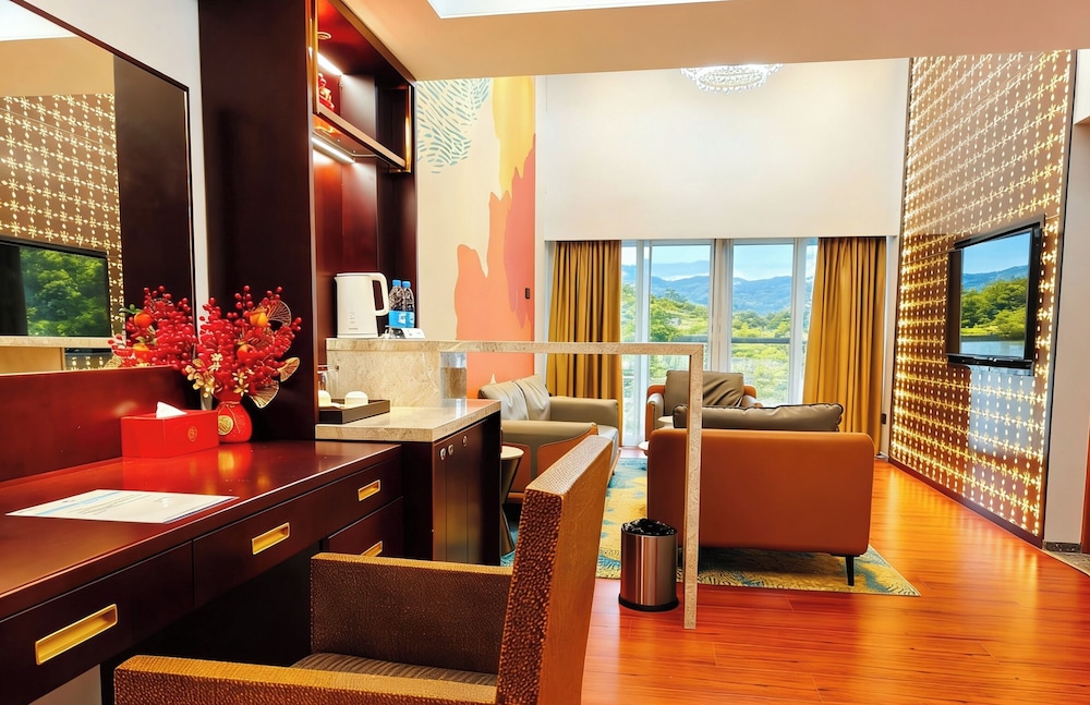 Baiyun Lakeside Hotel 33/50