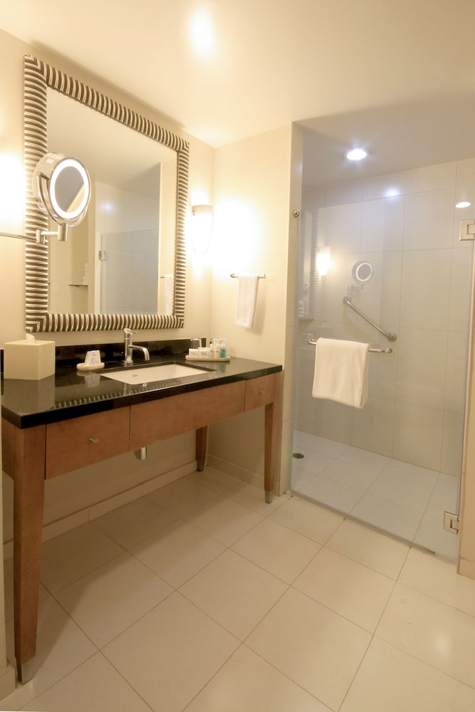 CROWNE PLAZA MONTERREY AEROPUERTO 8/75