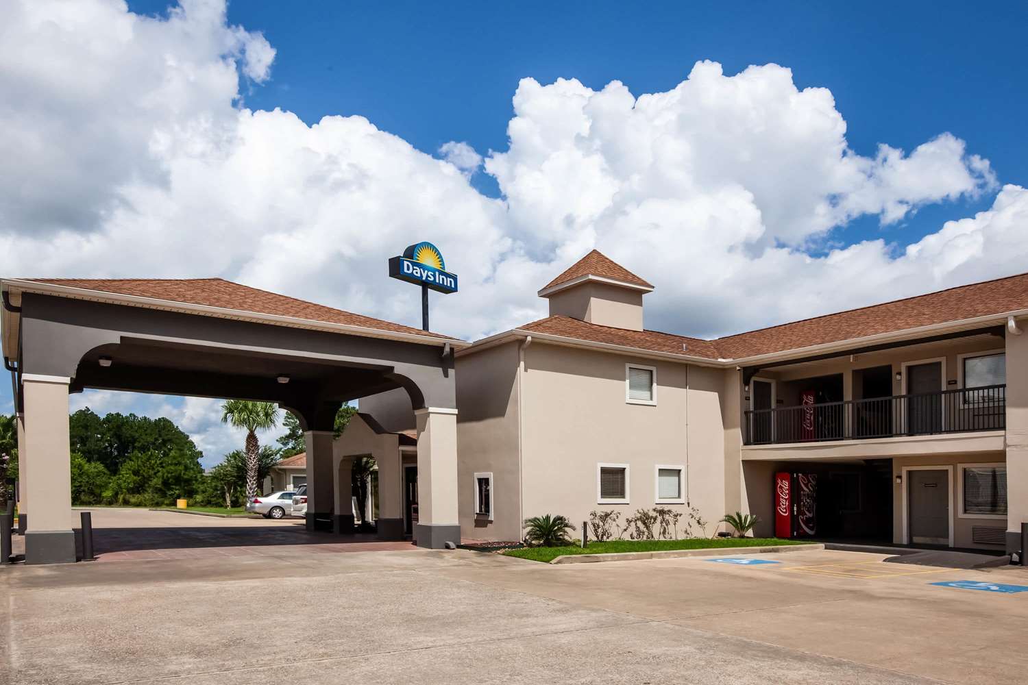 Days Inn by Wyndham Sulphur LA 49/58
