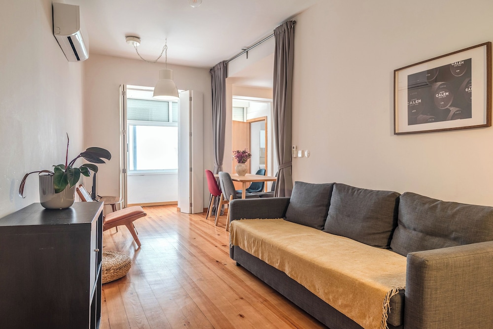 Aparthotel Oporto Entreparedes 48/77