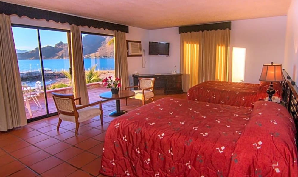 Hotel Playa De Cortes 39/61