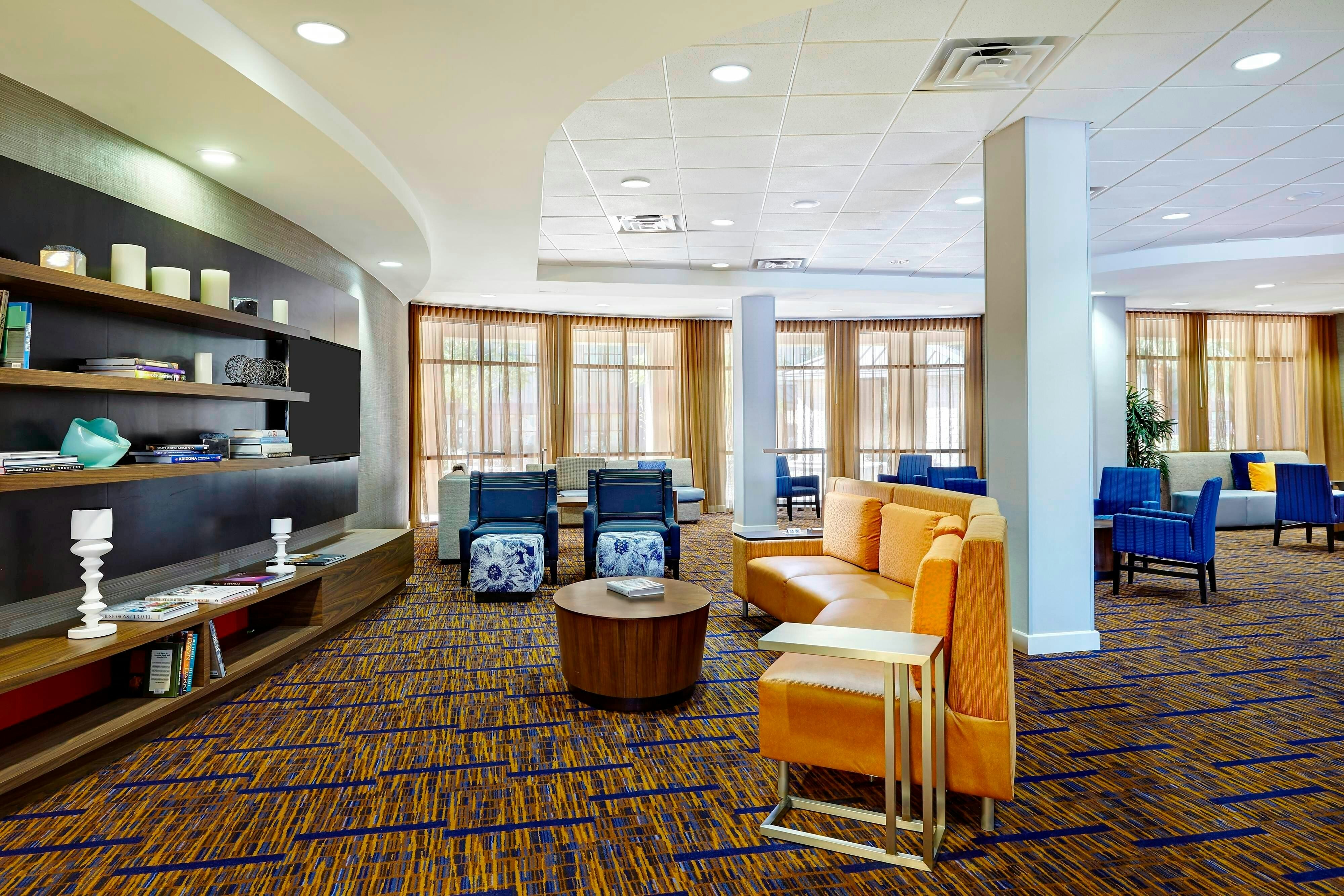 COURTYARD BY MARRIOTT PHOENIX NORTH HAPPY VALLEY 8/18